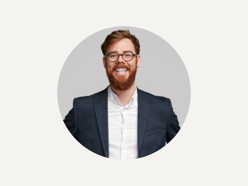 User persona: Camilo Torres, sales manager